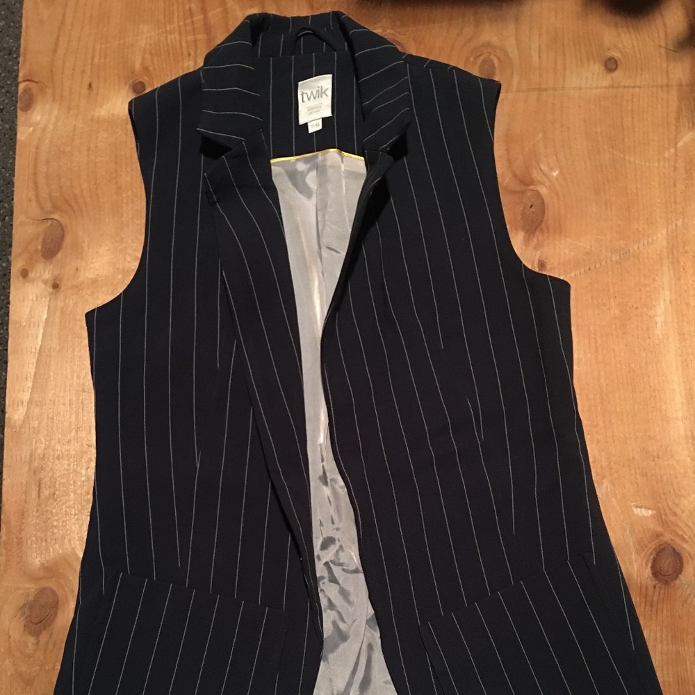 Sleeveless balzer/jacket from Simons